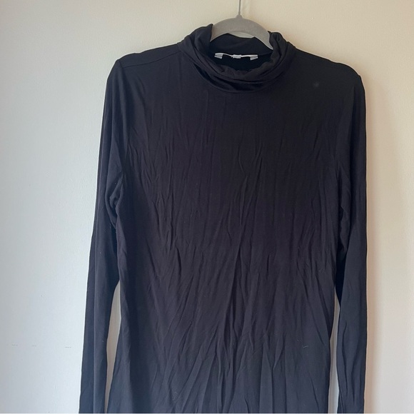 Cleo Black Long Sleeve Lightweight Turtleneck Top M Soft Stretch Rayon Blend - Picture 4 of 10